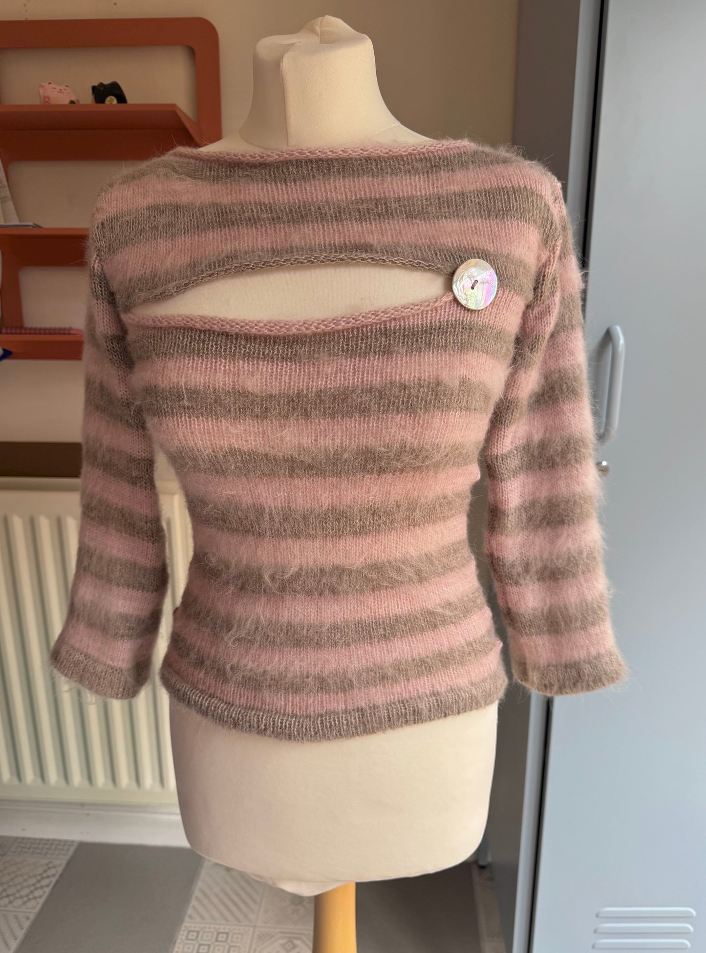 The Petal Stripe Top in dusky pink & beige with 3/4 sleeves and mother of pearl button
