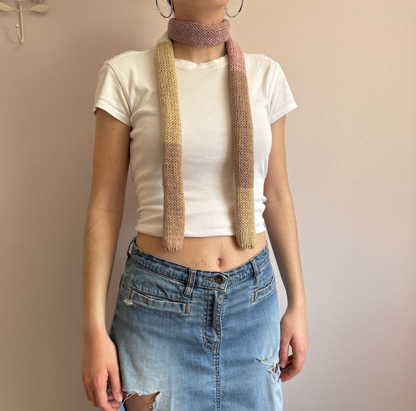 Handmade cotton knitted colour block skinny scarf in beige and dusky pink