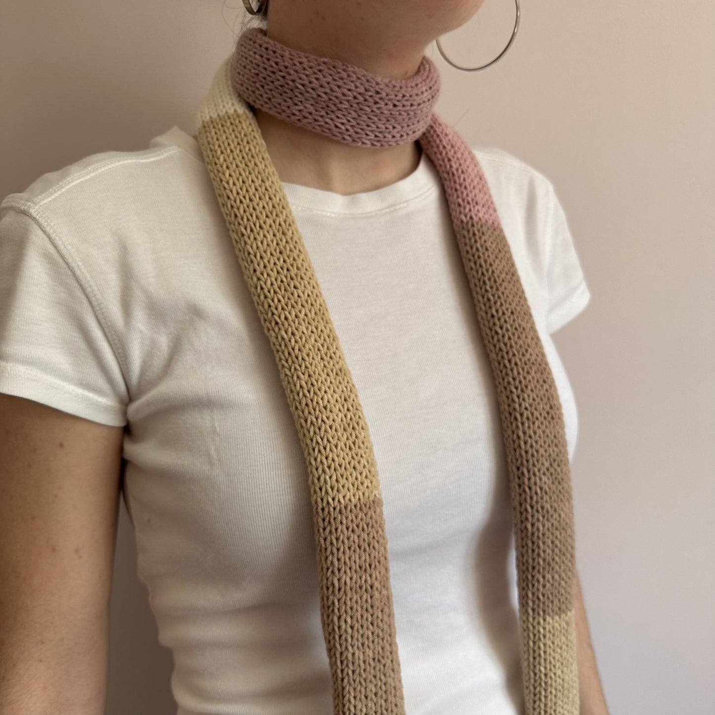Handmade cotton knitted colour block skinny scarf in beige and dusky pink