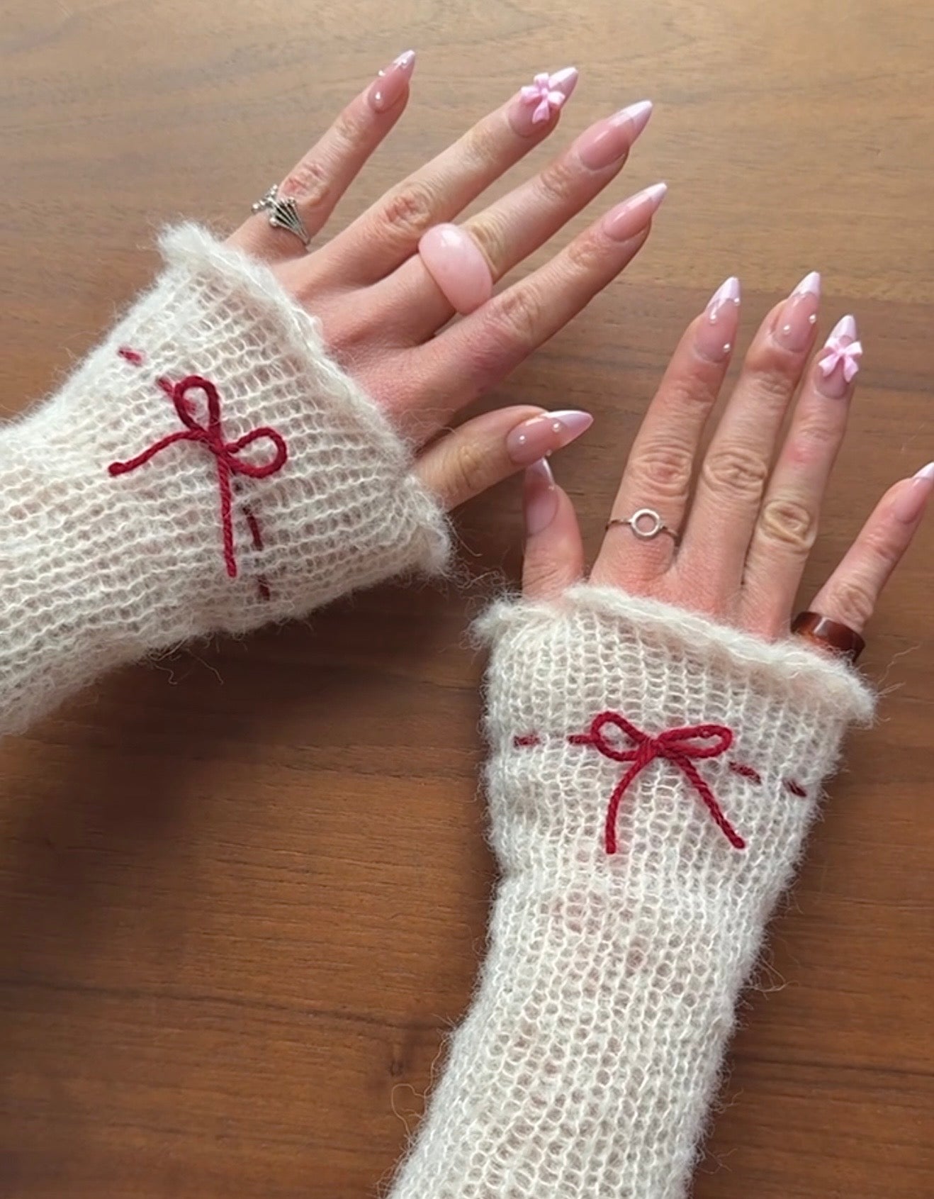 Handmade knitted mohair bow gloves in cream & red - with thumb hole