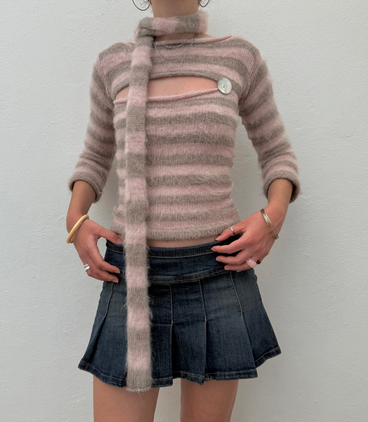 The Petal Stripe Top in dusky pink & beige with 3/4 sleeves and mother of pearl button